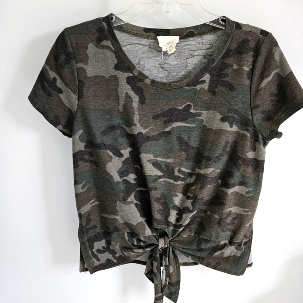 Harper Camo Tshirt Ties At Waist